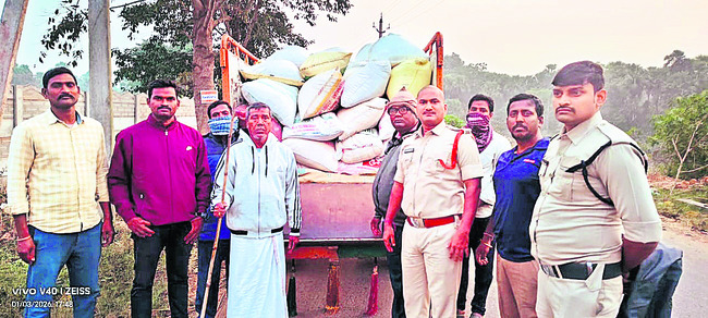 కుక్క కరిచి 10 మందికి గాయాలు 1