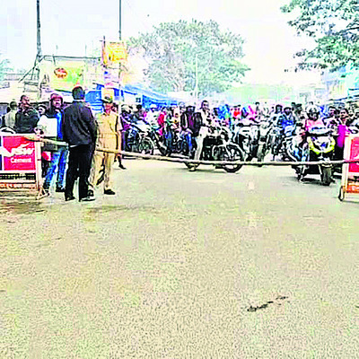 మహిళ బీడీవోపై బీజేపీ కార్యకర్తల దాడి1