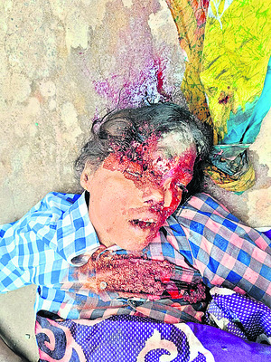 గోడ కూలి కార్మికురాలు దుర్మరణం 1