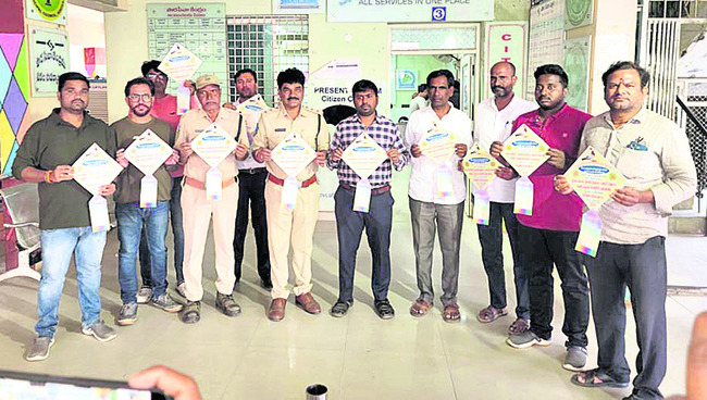 జిల్లా జడ్జికి శుభాకాంక్షలు
1