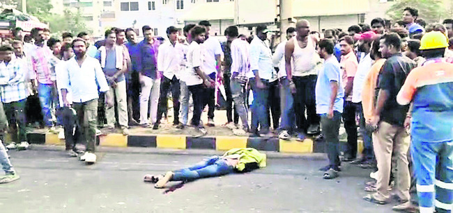 కబడ్డీ పోటీలు ప్రారంభం 
1