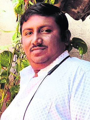 అనాథ శవాలకు అన్నీ తానై..
1