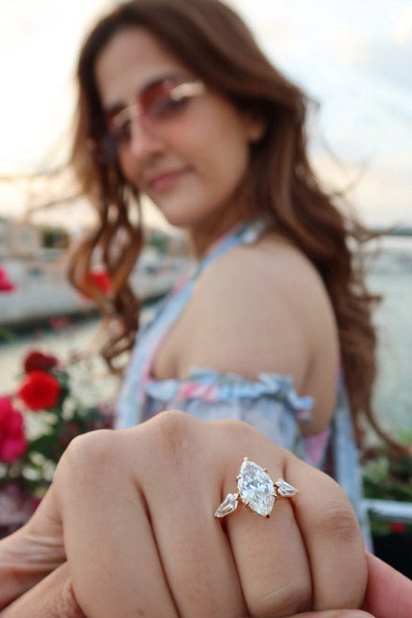 Kriti Sanon sister Nupur Sanon engagement Photos4