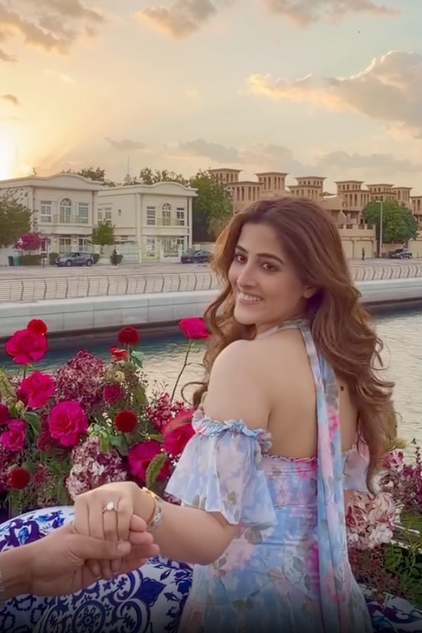 Kriti Sanon sister Nupur Sanon engagement Photos6