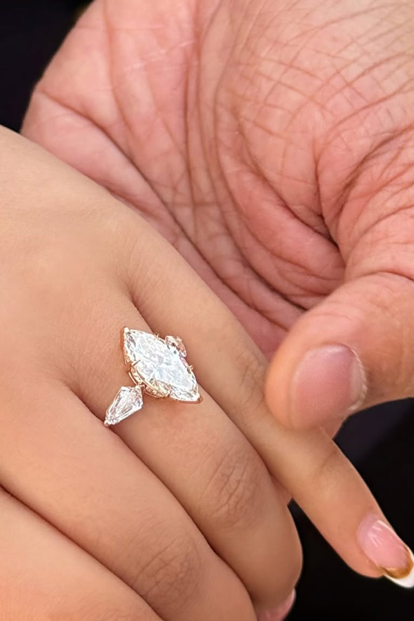 Kriti Sanon sister Nupur Sanon engagement Photos9