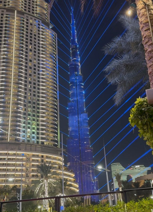 Rahul Sipligunj with his wife on a trip to Dubai (Photos)13