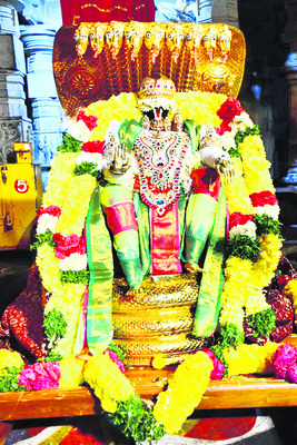 వైకుంఠనాథుడిగా యాదగిరీశుడు1