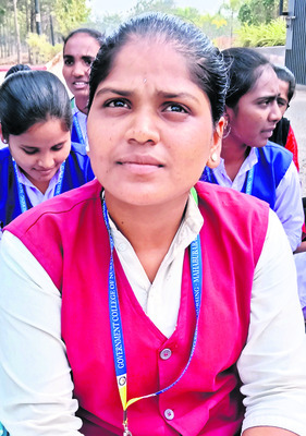 బిల్డింగ్‌ సరిపోవడం లేదు.. 1