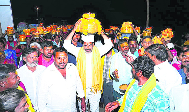 మైలారం మల్లన్న జాతరలో విప్‌ ఆది శ్రీనివాస్‌1