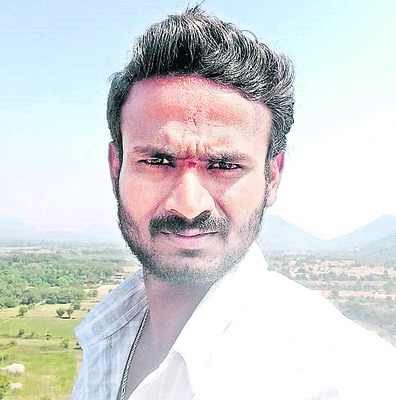 యువకుడి దుర్మరణం 2