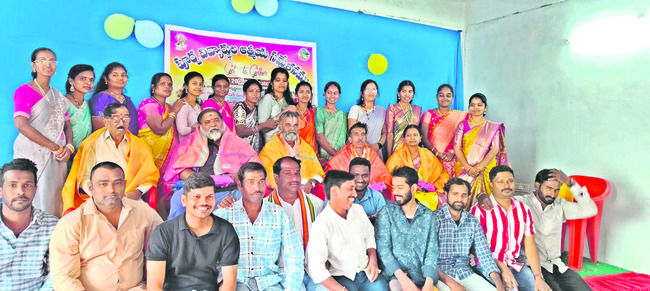 ● అ‘పూర్వ’ సమ్మేళనం 1