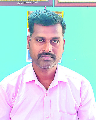 కుట్టుమిషన్‌తో ఉపాధి 
1