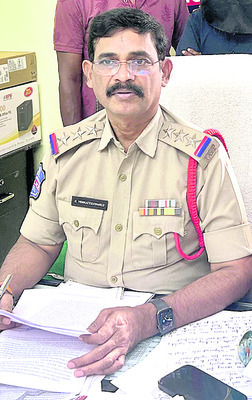 తగ్గేదెలే..తవ్వుడే !1