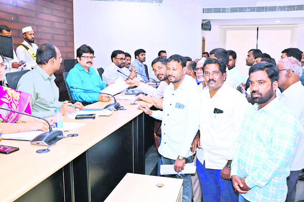 మీరైనా న్యాయం చేయండి సారూ..1