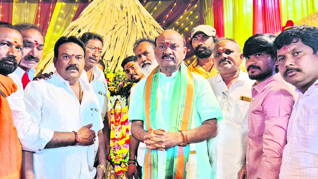 బల ప్రదర్శనకు వేదికగా జాతర 2