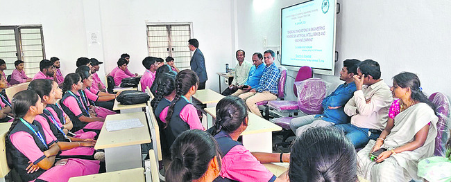 హెల్మెట్‌ ధారణ.. ప్రాణాలకు రక్షణ1