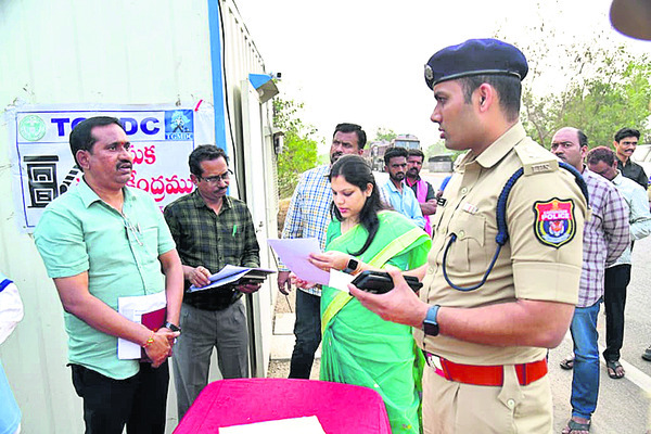 ఇసుక లోడింగ్‌    నిబంధనలు పాటించాలి1