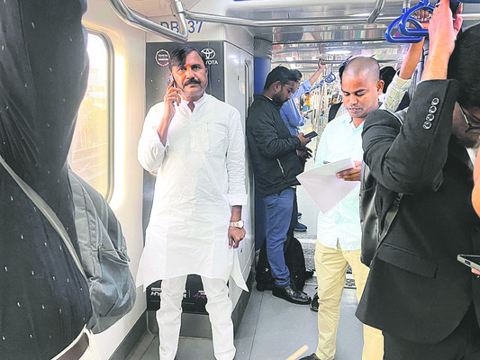 తేలిపోయాయి1