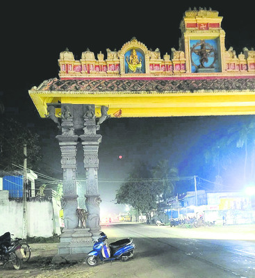 యంగెస్ట్‌ ఇంటర్నేషనల్‌ ఫిడే  చెస్‌ రేటెడ్‌ ప్లేయర్‌గా శ1