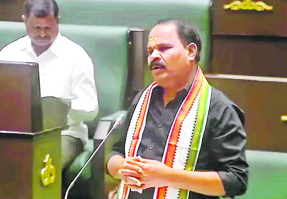 యంగ్‌ ఇండియా పాఠశాలలు దేశానికే ఆదర్శం
2