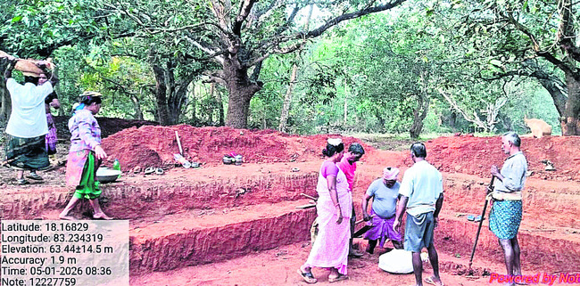 వలసవెళ్లిన వారి పేర్లు  తొలగిస్తున్నాం  
1