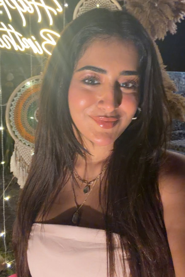 Actress Raashi Birthday celebration on The Beach In Goa Photos15