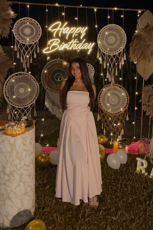 Actress Raashi Birthday celebration on The Beach In Goa Photos7