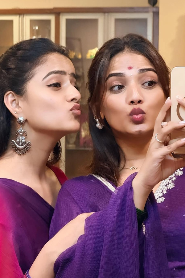 Actress Vaishnavi Chaitanya Cute Photos10