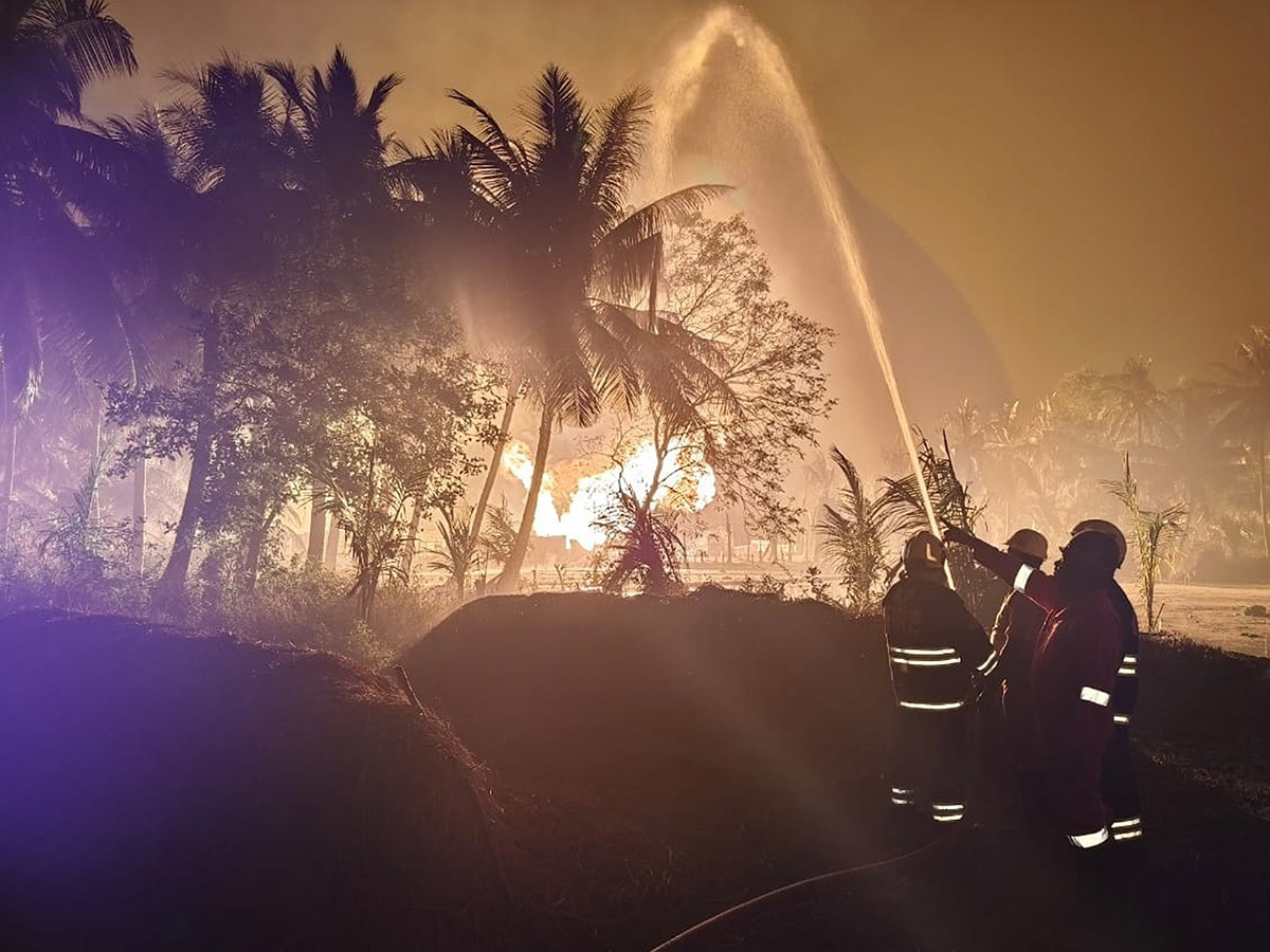 Blowout Fire Continues in Irusumanda Konaseema District Photos12