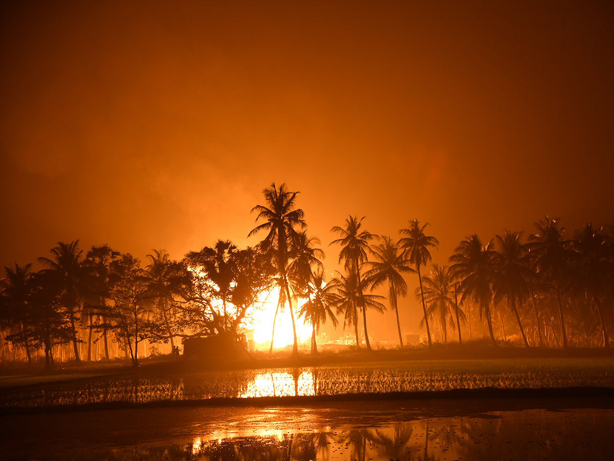 Blowout Fire Continues in Irusumanda Konaseema District Photos14