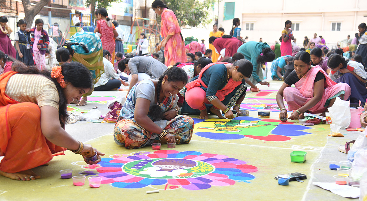 Sankranthi 2026 : Muggulu Competition Sakshi News8