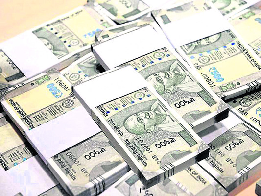 అక్రమ వసూళ్లకు అడ్డెవరు?1