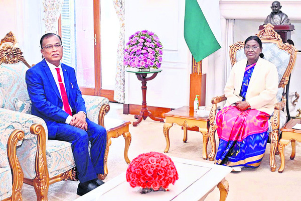 గిన్నిస్‌ రికార్డు సాధించాలి2