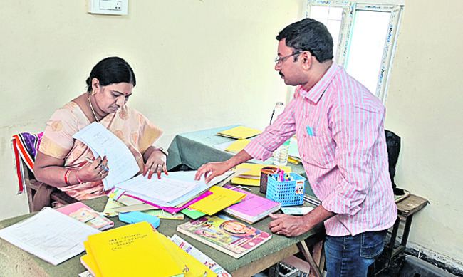 దివ్యాంగత్వం 40 శాతం లోపుంటే పింఛన్‌ కట్‌ 1