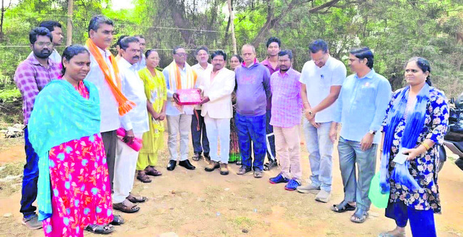 తవ్వేద్దాం.. దోచేద్దాం3