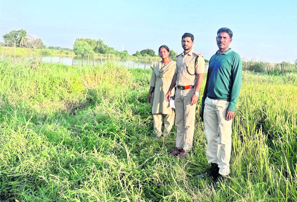 చిరుత సంచారంతో గ్రామస్తుల ఆందోళన 
1