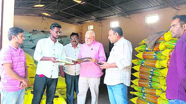 చెడుకు దూరంగా ఉండాలి
2