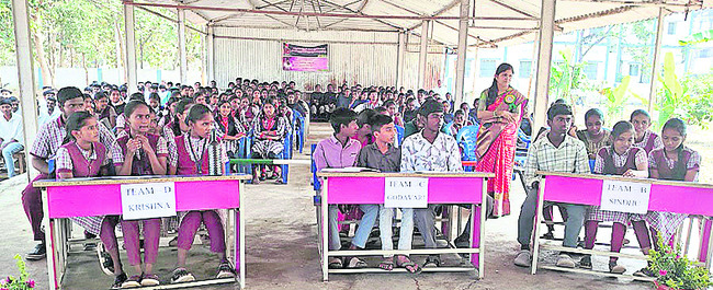 అమ్మకు అక్షరమాల  విజయవంతం చేయాలి
4