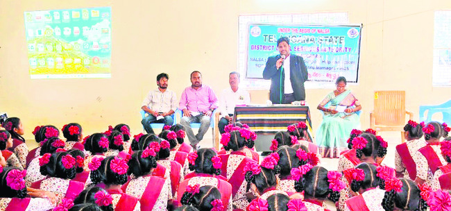 నేడు జిల్లా మంత్రుల సమీక్ష
1