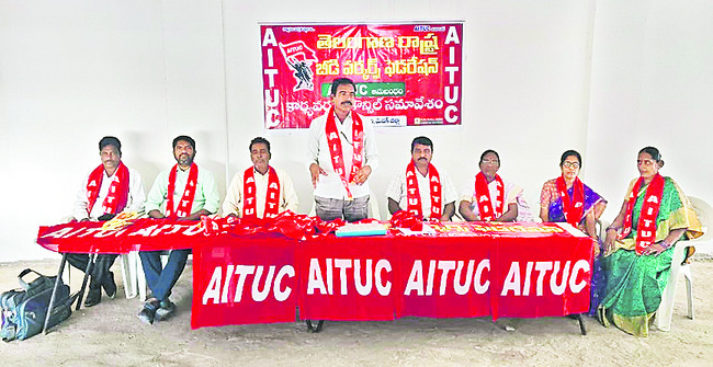 కేసీఆర్‌ను కలిసిన పద్మారెడ్డి1