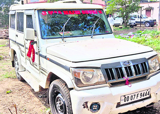 అక్రమంగా తరలిస్తున్న మద్యం స్వాధీనం 1