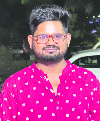 మట్టి పిసికిన చేతులతో మైనింగ్‌లో డాక్టరేట్‌ 1