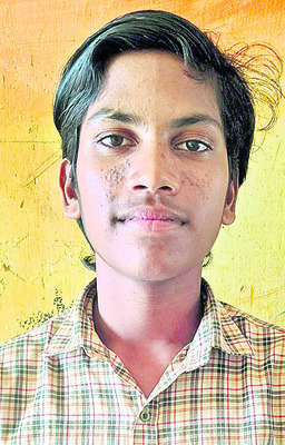 చిన్నబాబు కుటుంబానికి పరామర్శ 3