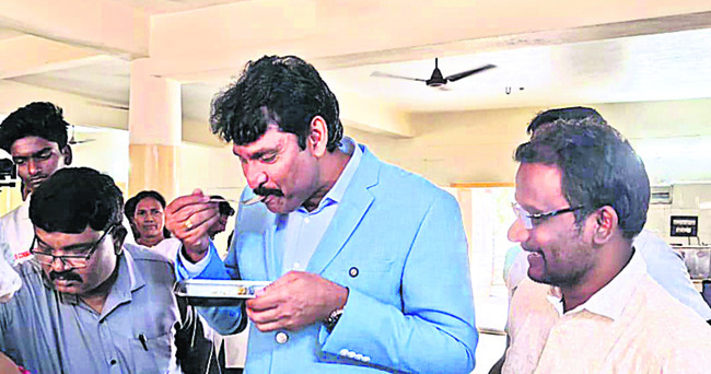 విద్యే వజ్రాయుధం1