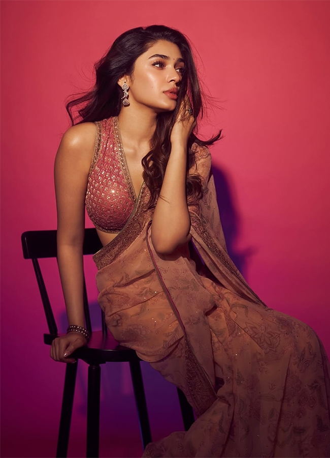 Tollywood Actress Krithi Shetty HD New Photos3