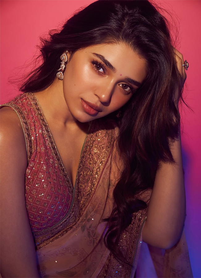 Tollywood Actress Krithi Shetty HD New Photos4