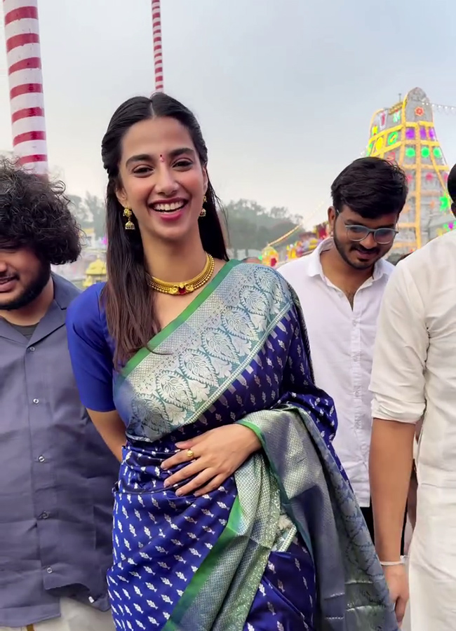Tollywood Actress Meenakshi Chaudhary And Aishwarya Rajesh At Tirumala10