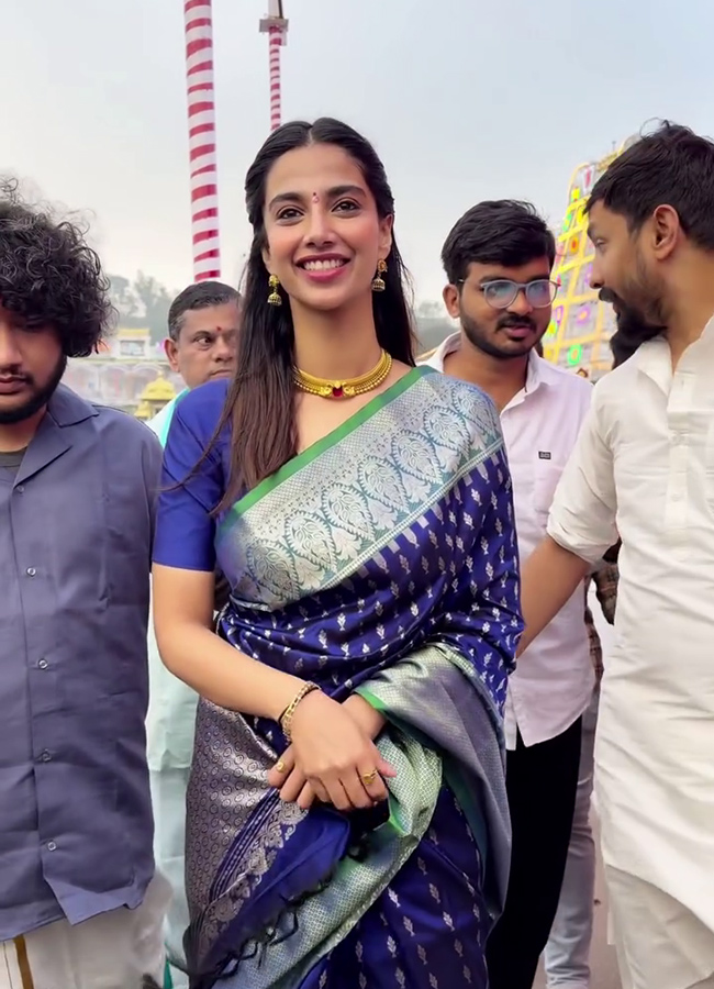 Tollywood Actress Meenakshi Chaudhary And Aishwarya Rajesh At Tirumala2