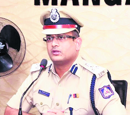 జిల్లా ఎస్పీగా సుమన పెన్నేకర్‌ 1