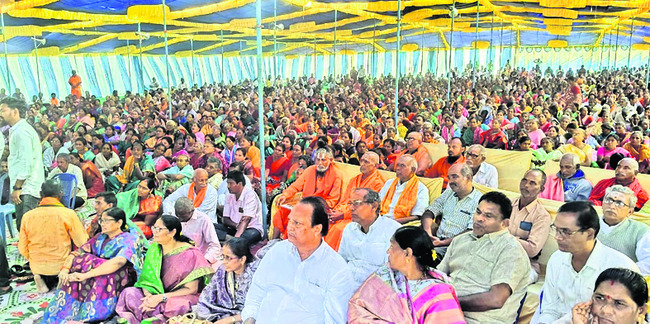 వైభవంగా దేవానంద స్వామీజీ ఆరాధన మహోత్సవం 2